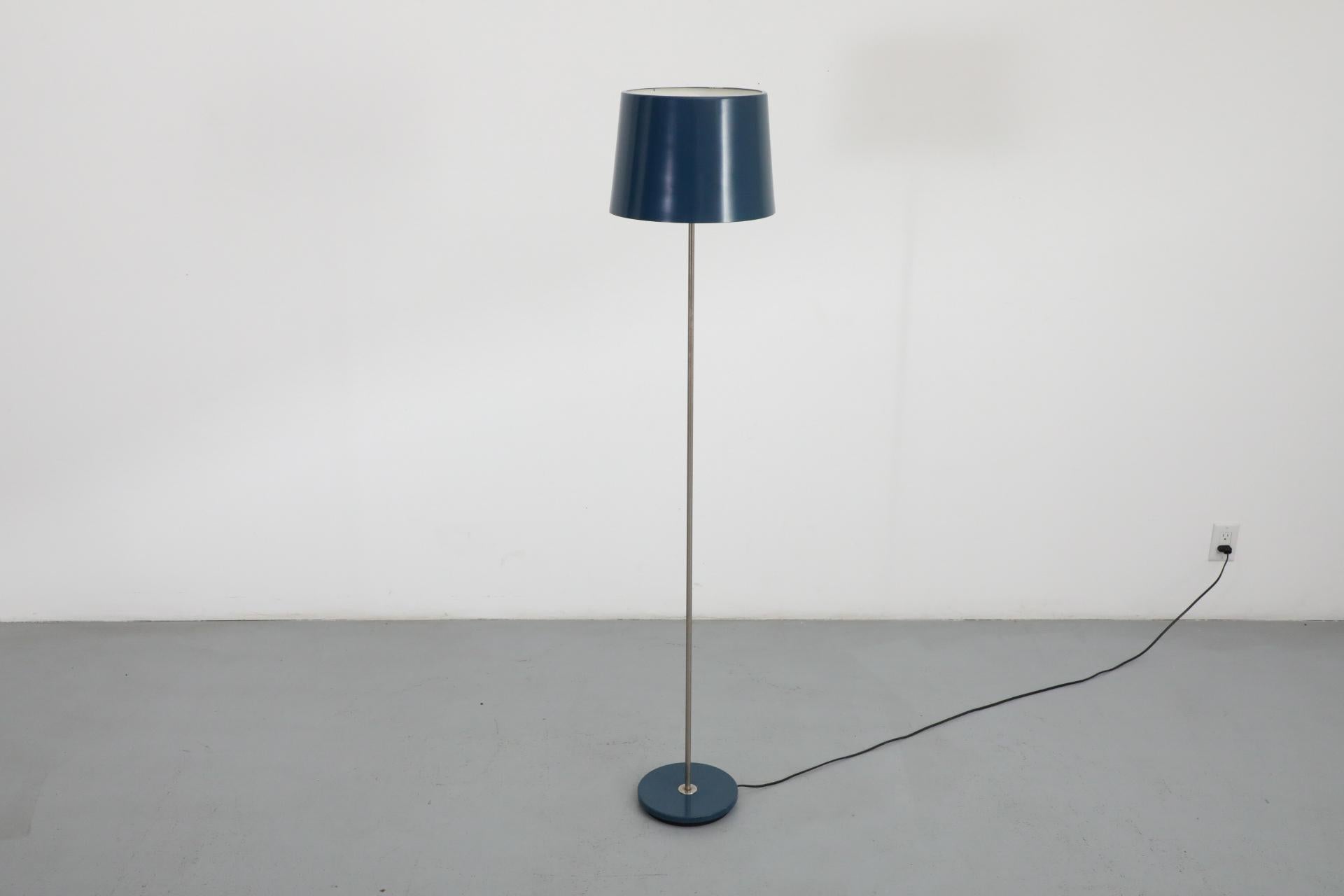 Gispen Floor Lamp with Blue Enameled Metal Base and Shade on Chrome Stem In Good Condition For Sale In Los Angeles, CA