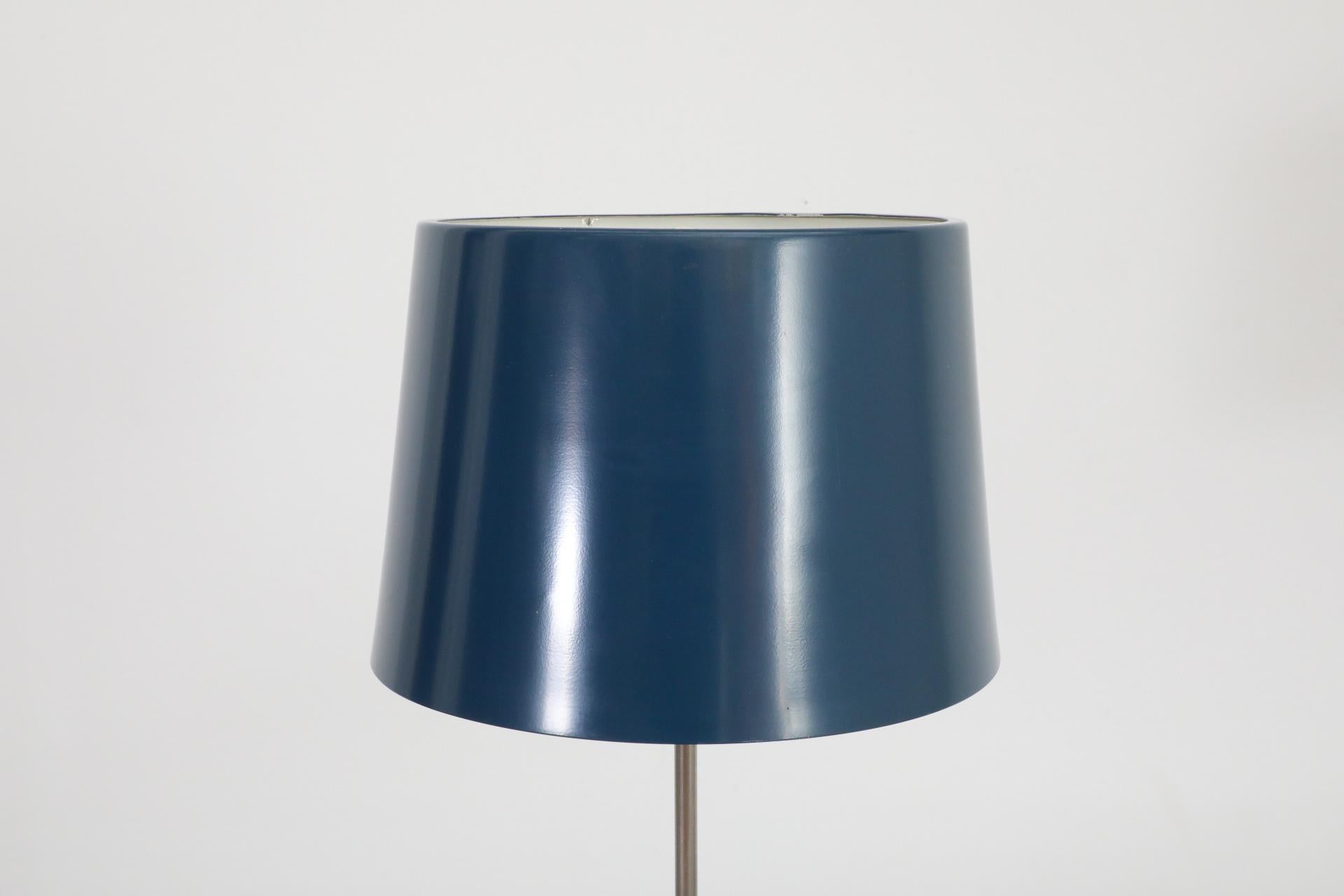 Gispen Floor Lamp with Blue Enameled Metal Base and Shade on Chrome Stem For Sale 1