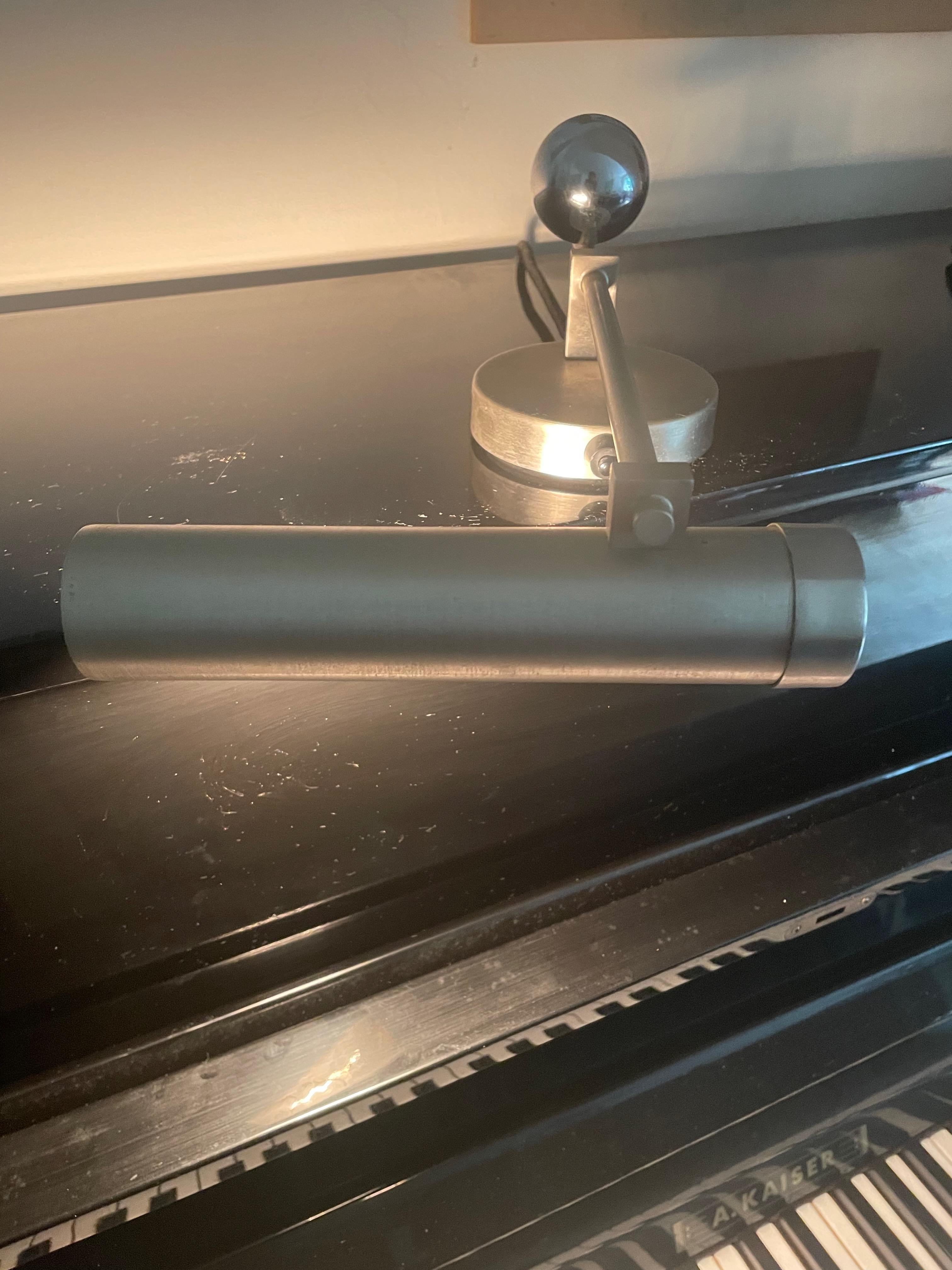 Gispen Piano lamp. Designed by P.Oud and H.Gispen 1928. Later version. For Sale 6