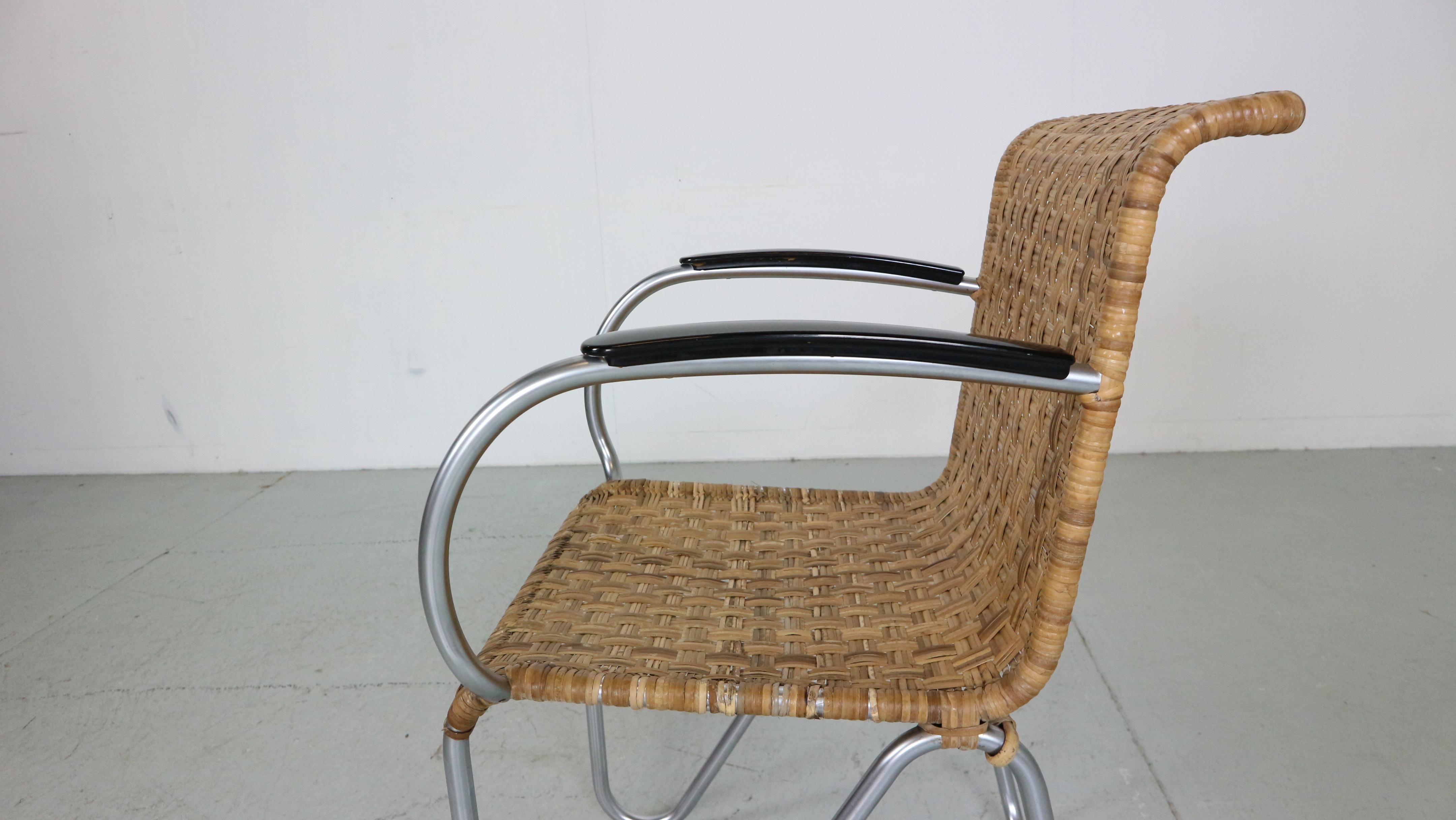 Gispen - Ensemble de 4 fauteuils diagonaux en osier et cadre à tubes, design néerlandais des années 1930 en vente 7