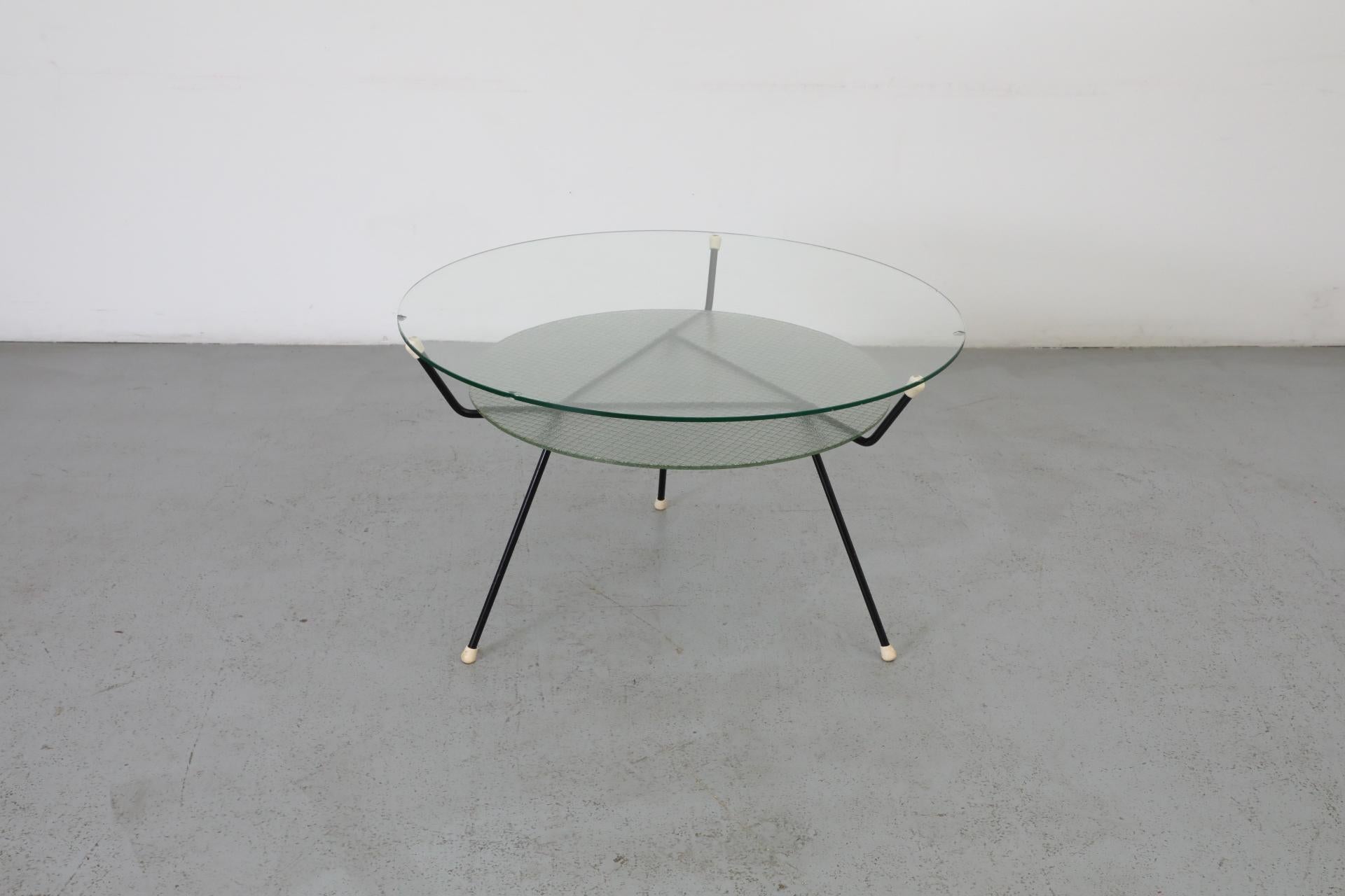 Gispen Side Table with Black Enameled Wire Frame, Lower Shelf, and Glass Top For Sale 5