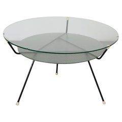 Mesa Auxiliar Gispen con Estructura de Alambre Esmaltado Negro, Estante Inferior y Tapa de Cristal