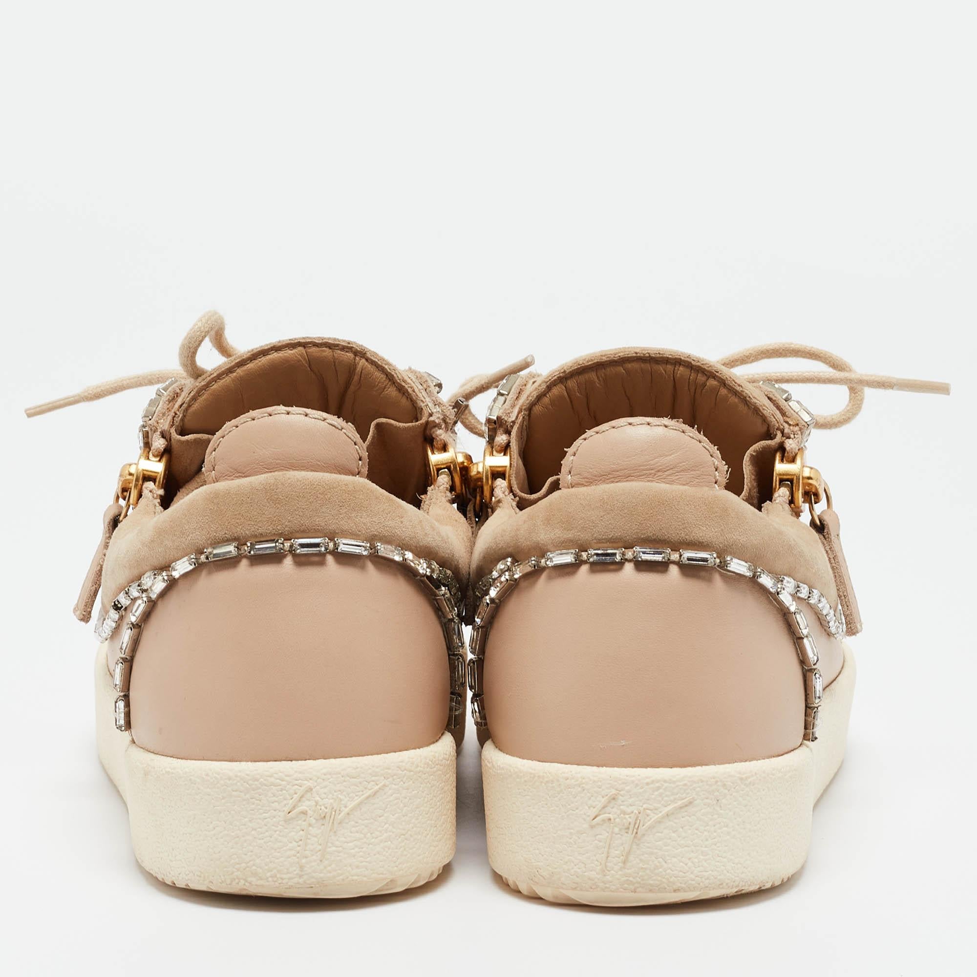 Gisueppe Zanotti baskets basses beiges à double fermeture éclair et en cuir, taille 36 Pour femmes en vente