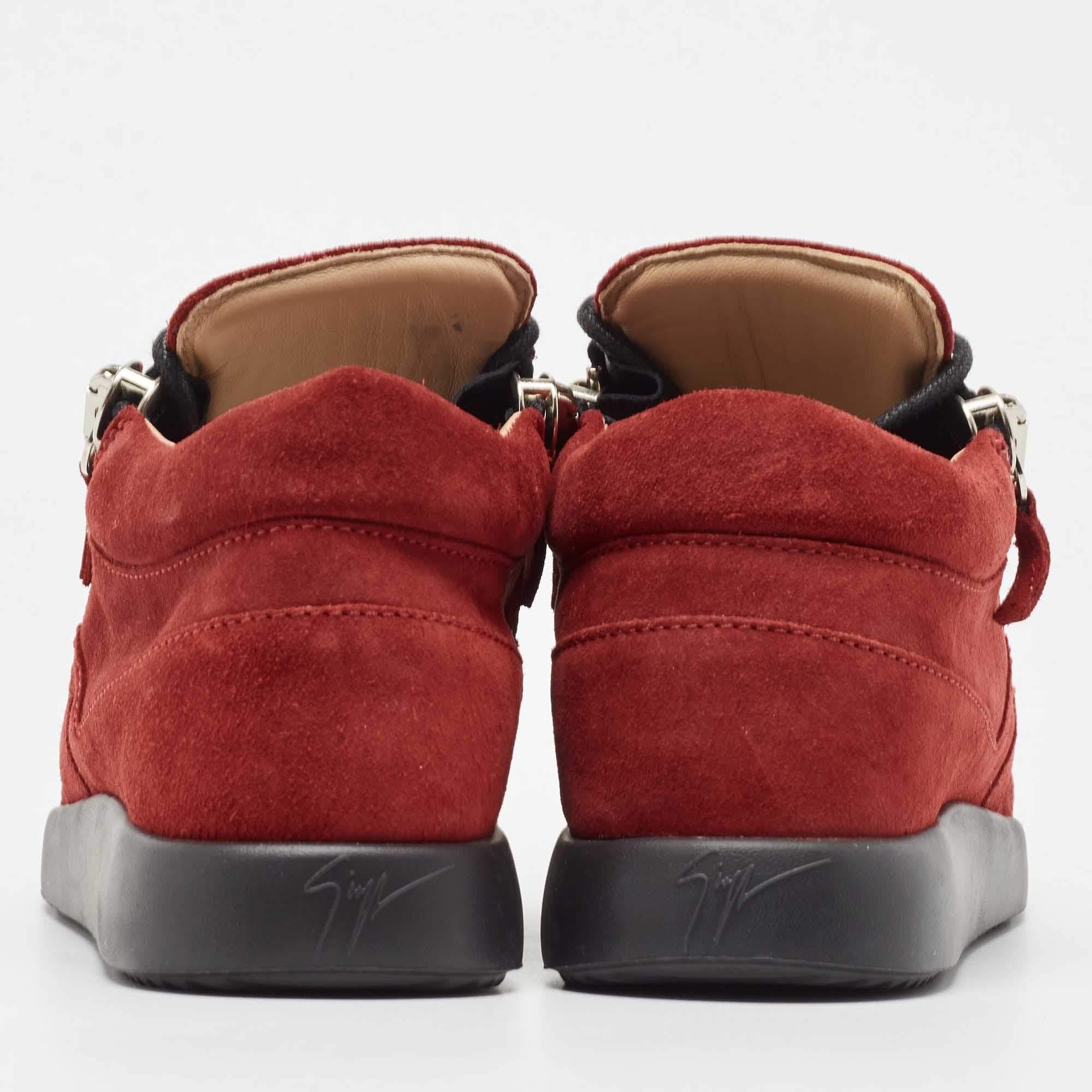 Gisueppe Zanotti Red Suede Double Zip Low Top Sneakers Size 38 In Excellent Condition For Sale In Dubai, Al Qouz 2