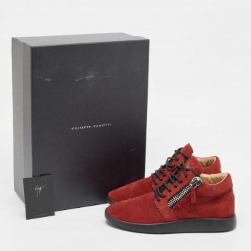 Gisueppe Zanotti, scarpe da ginnastica basse con doppia zip in camoscio rosso, taglia 38 in vendita 3