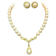 Parure en or 18 carats, perles dorées des mers du Sud et diamants jaunes fantaisie certifiés GIT