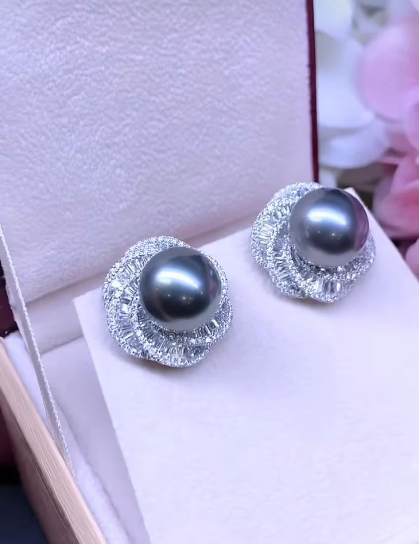 Oval Cut GIT Certified 12mm Tahitian Pearls Diamonds 18K Gold Earrings  For Sale