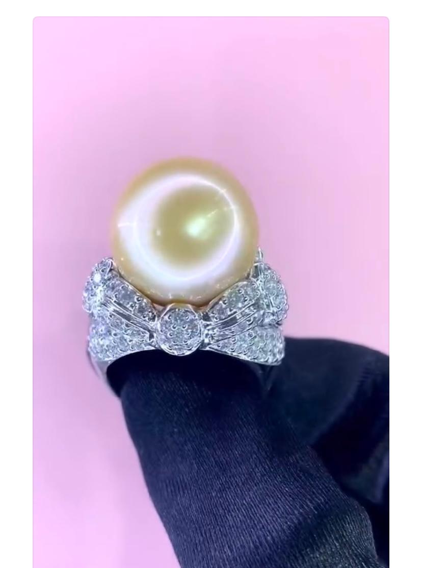 Taille ronde Bague en or 18 carats certifiée GIT avec perles des mers du Sud et diamants de 3,00 carats en vente