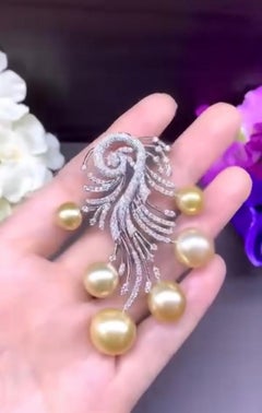 18K Gold Brooch with Golden South Sea Pearls and 2.20ct Diamonds