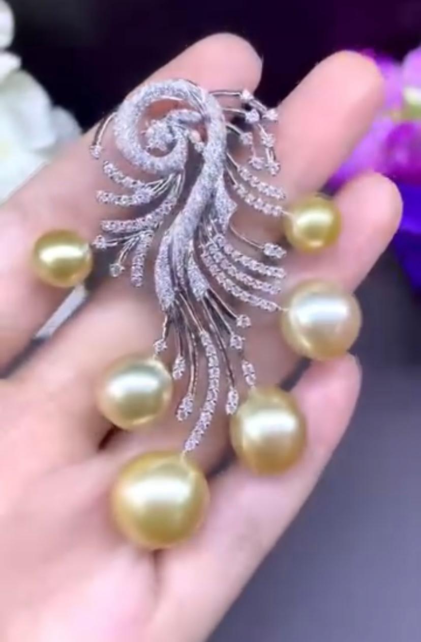 Women's GIT Certified Golden South Sea Pearls 2.20 Ct Diamonds 18K Gold Brooch For Sale