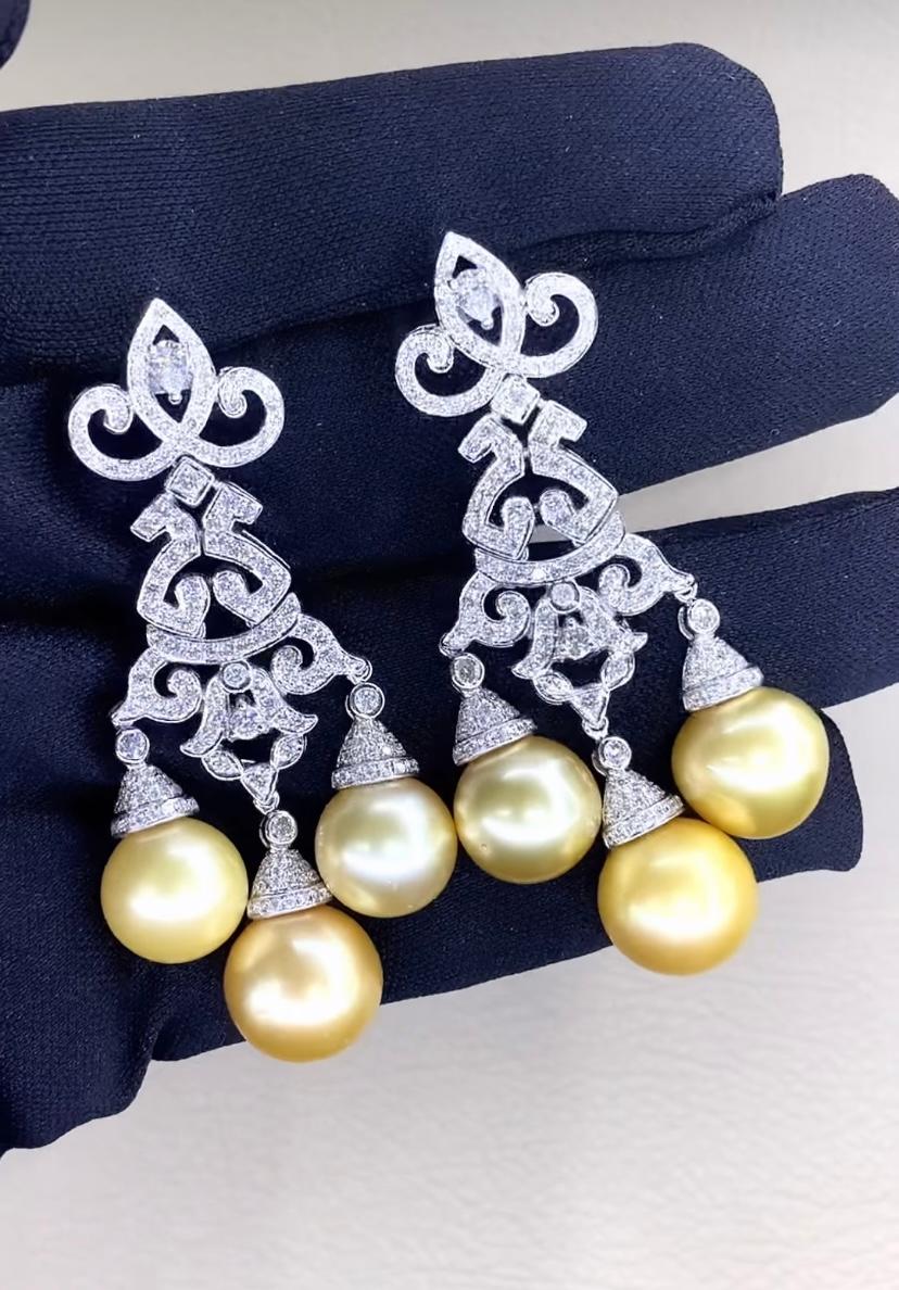 Round Cut GIT Certified Golden South Sea Pearls 4.40 Ct Diamonds 18K Gold Earrings For Sale