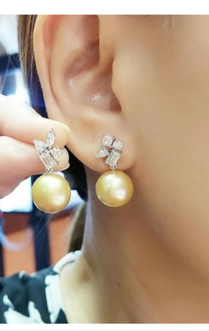 Round Cut GIT Certified Golden South Sea Pearls Diamonds 18K Gold Earrings For Sale
