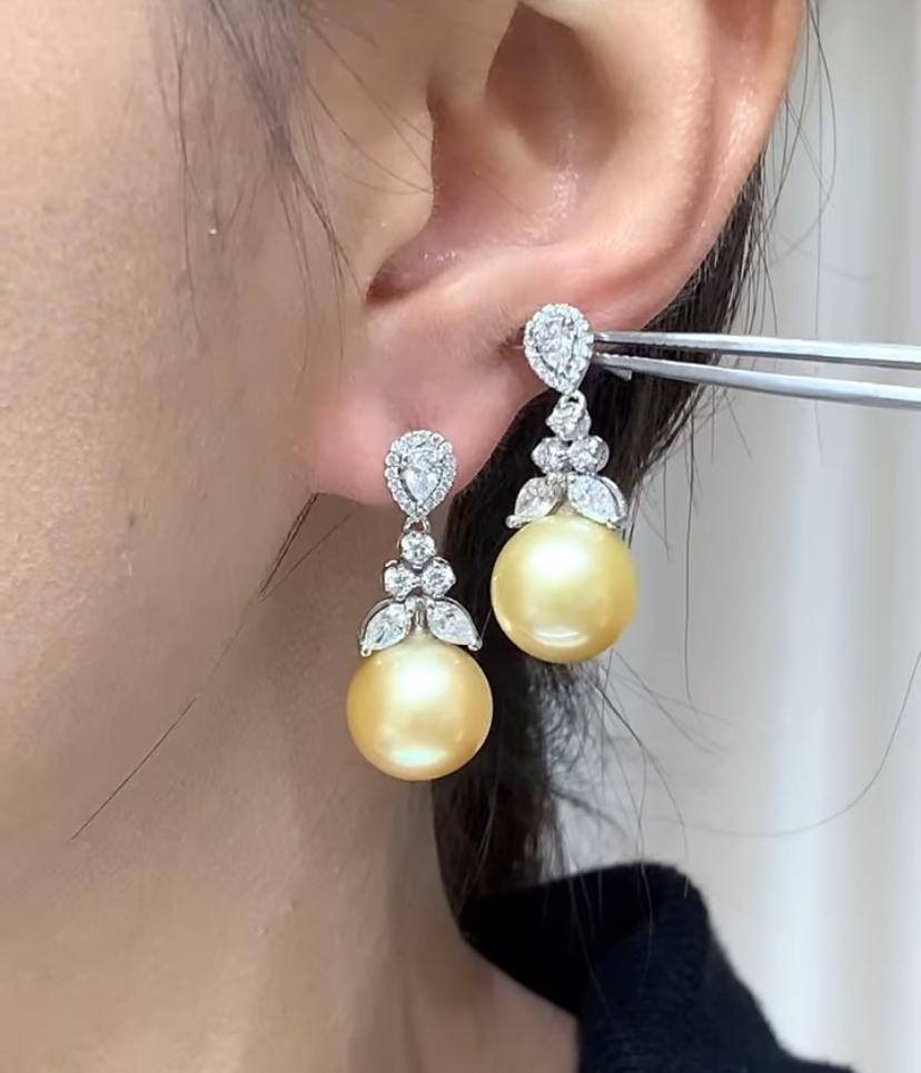 Women's GIT Certified Golden South Sea Pearls Diamonds 18k Gold Earrings For Sale