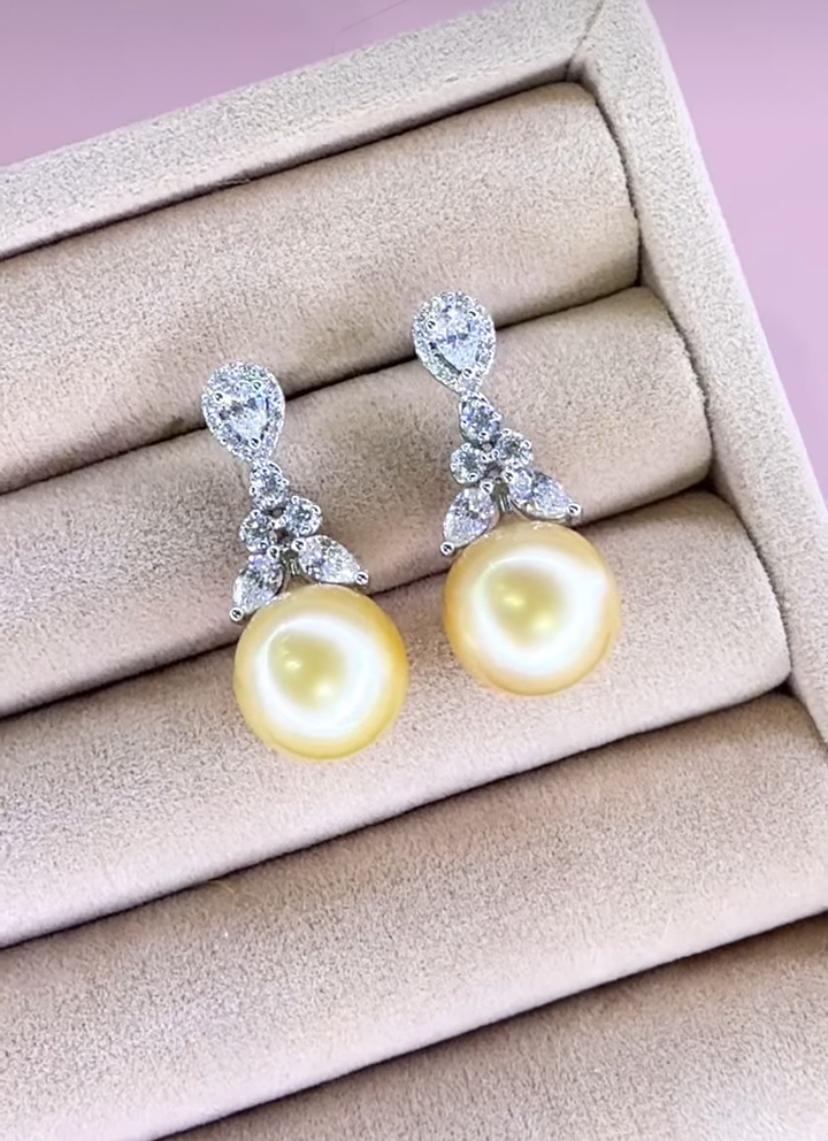 GIT Certified Golden South Sea Pearls Diamonds 18k Gold Earrings For Sale 1
