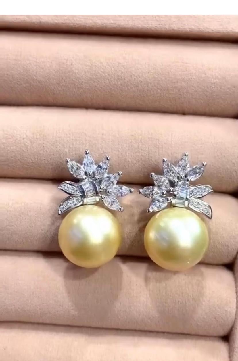 Orecchini d'oro certificati GIT con perle dei mari del sud e diamanti in oro 18 carati in vendita 2