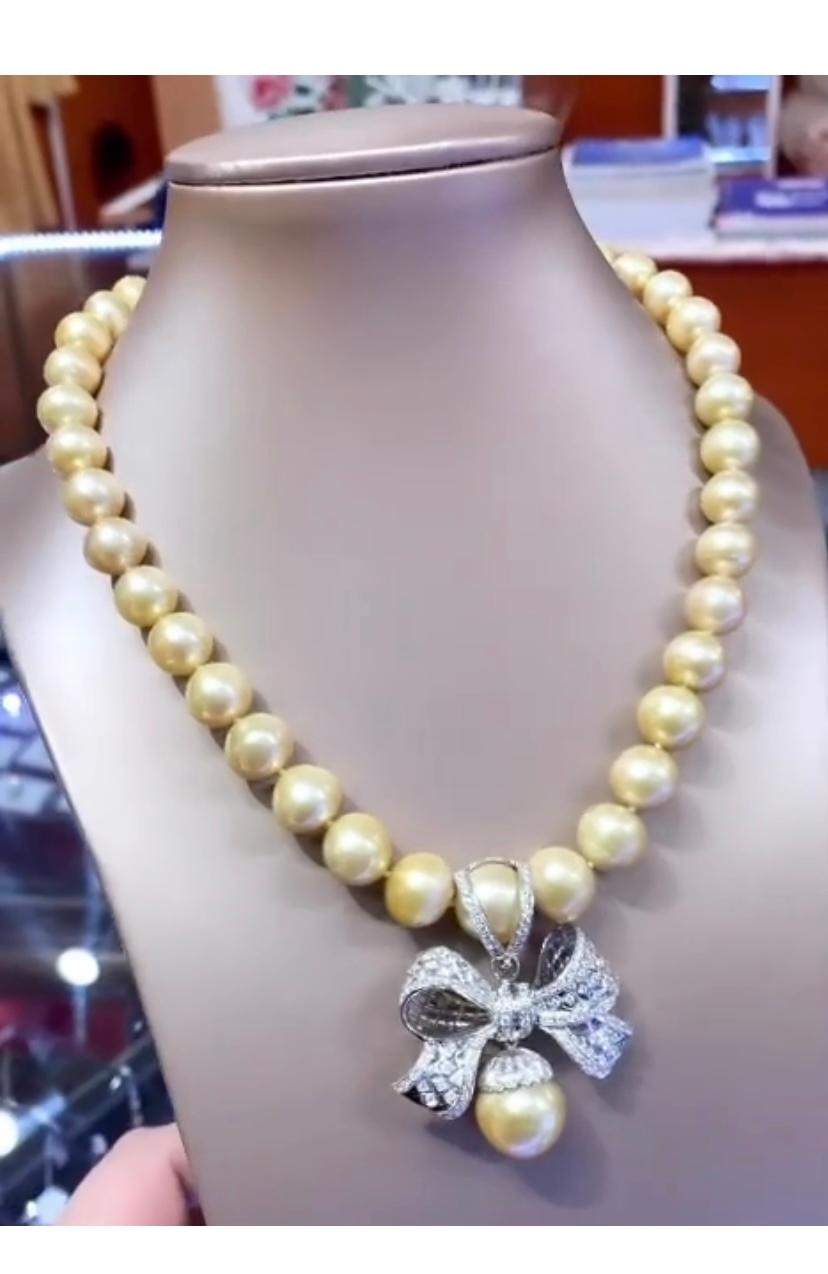 Round Cut GIT Certified Golden South Sea Pearls  Diamonds 18K Gold Necklace   For Sale