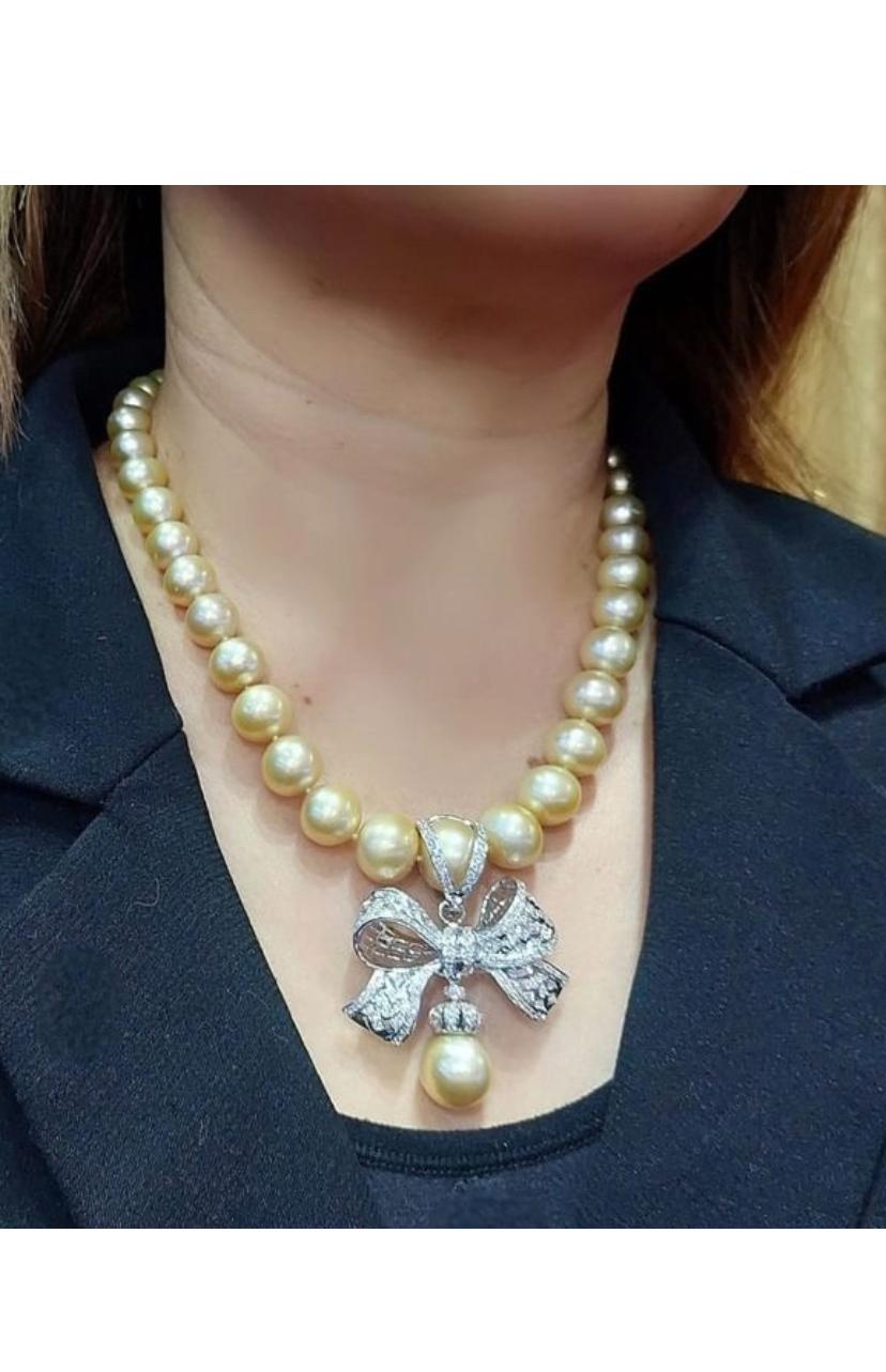 GIT Certified Golden South Sea Pearls  Diamonds 18K Gold Necklace   For Sale 1