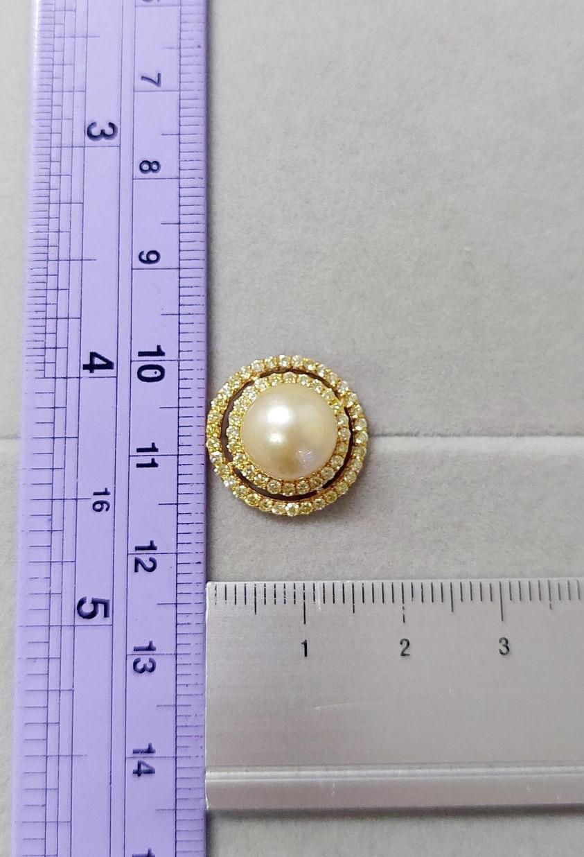 Round Cut GIT Certified Golden South Sea Pearls Fancy Yellow Diamonds 18K Gold Earrings For Sale