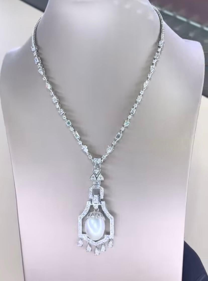 GIT Certified South Sea Pearl 10.00 Carat Diamonds 18K Gold Necklace For Sale 1