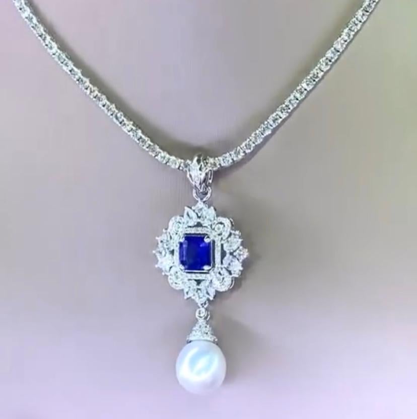 Taglio misto Perla dei mari del sud certificata GIT 3,60 ct Zaffiro di Ceylon 3,40 ct Ciondolo con diamanti in vendita
