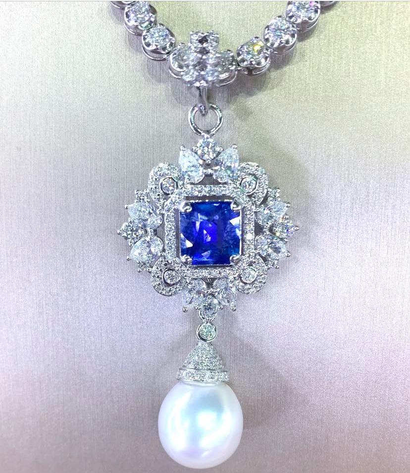 Perla dei mari del sud certificata GIT 3,60 ct Zaffiro di Ceylon 3,40 ct Ciondolo con diamanti in vendita 4