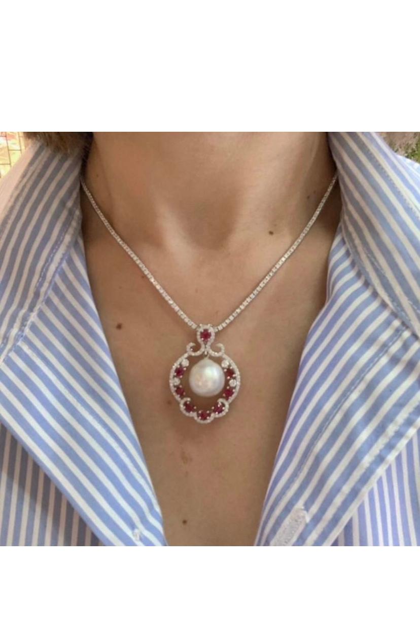 Pendentif en or 18 carats certifié GIT, perle des mers du Sud, rubis de Birmanie et diamants Pour femmes en vente