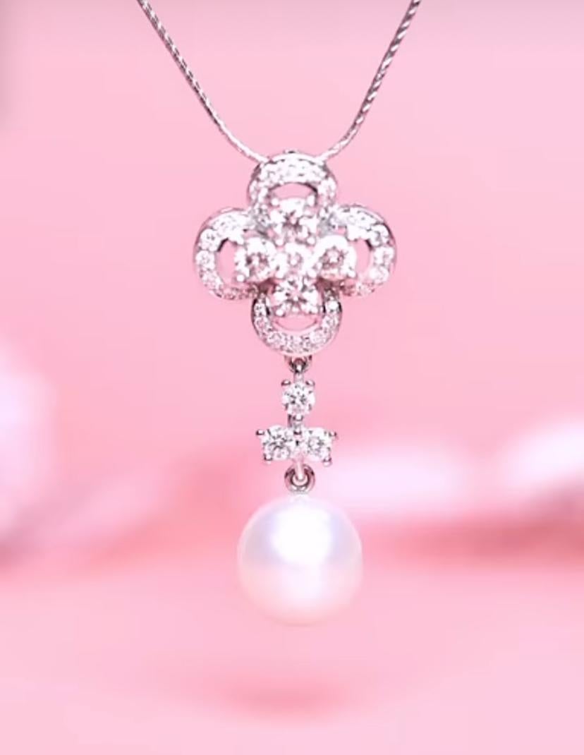 Round Cut GIT Certified South Sea Pearl Diamonds 18K Gold Pendant For Sale