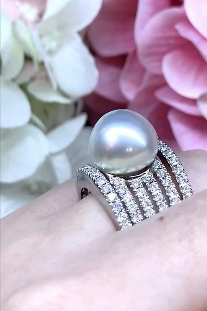 Round Cut GIT Certified South Sea Pearl Diamonds 18K Gold Ring For Sale