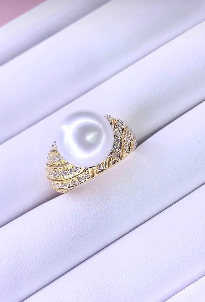 Round Cut GIT Certified South Sea Pearl Diamonds 18K Gold Ring For Sale