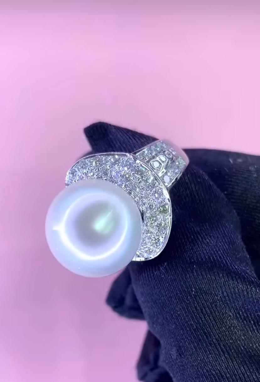 Women's GIT Certified South Sea Pearl Diamonds 18K Gold Ring For Sale