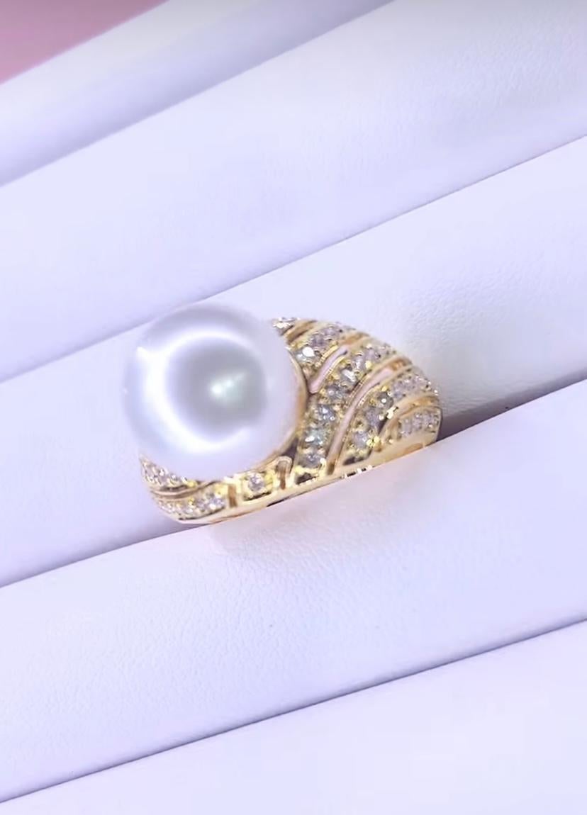 Women's GIT Certified South Sea Pearl Diamonds 18K Gold Ring For Sale
