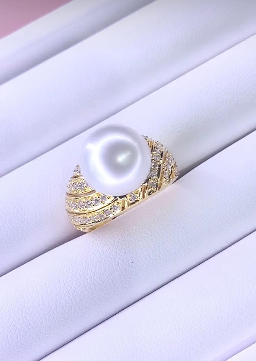 GIT Certified South Sea Pearl Diamonds 18K Gold Ring For Sale 1