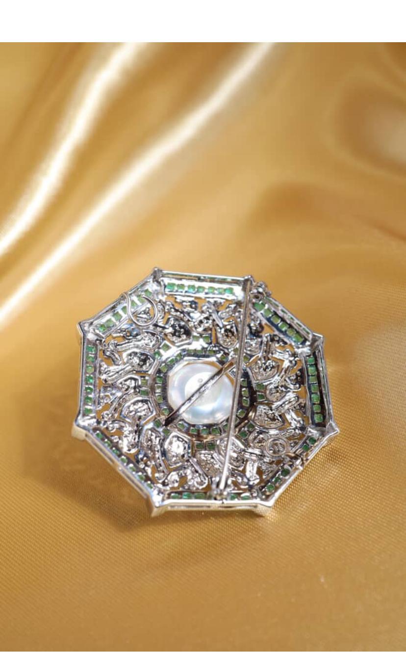 GIT Certified Südsee Perle Diamanten Smaragde 18K Gold Brosche/Anhänger Damen im Angebot