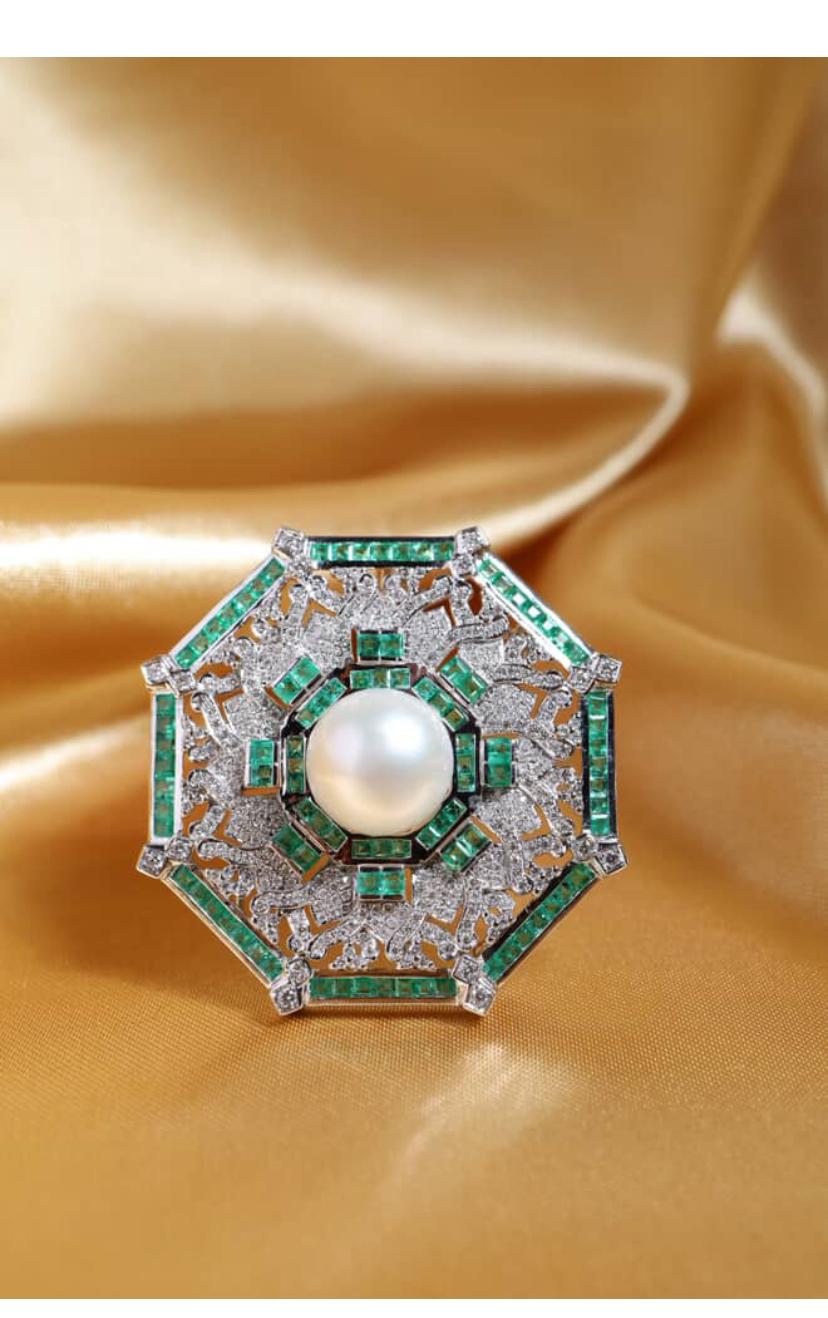 GIT Certified Südsee Perle Diamanten Smaragde 18K Gold Brosche/Anhänger im Angebot 3