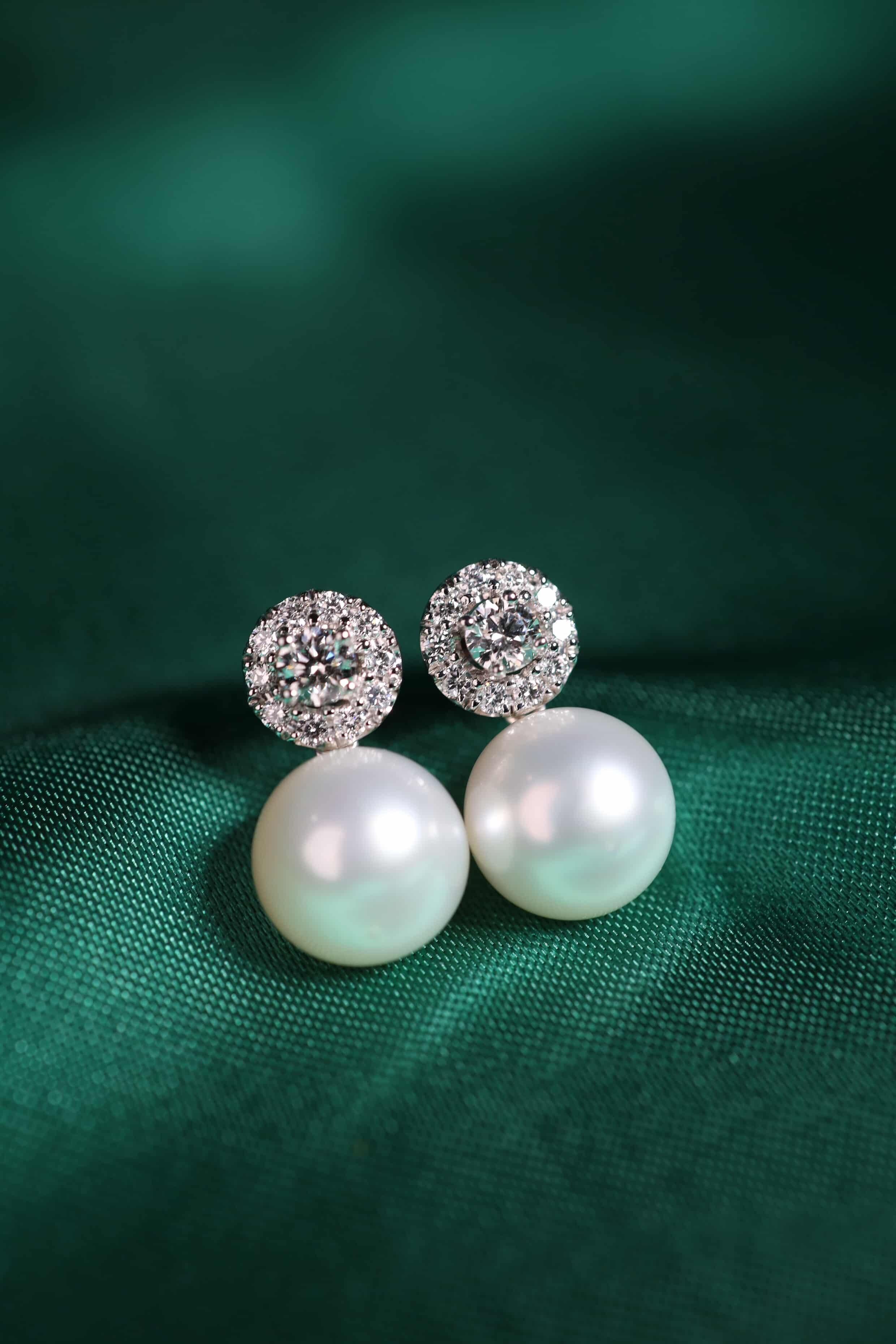 GIT Zertifizierte Südseeperlen 1,20 Karat Diamanten 18k Gold Ohrringe im Angebot 5