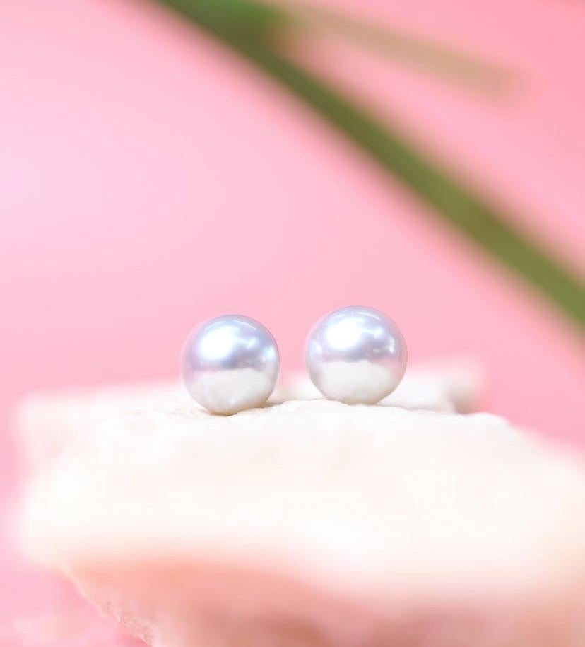 Round Cut GIT Certified South Sea Pearls 18k Gold Earrings For Sale
