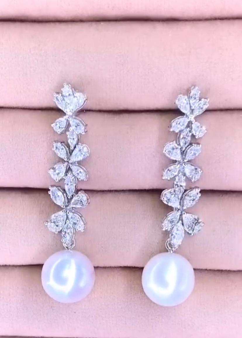 Women's GIT Certified South Sea Pearls 2.80 Ct Diamonds 18K Gold Earrings For Sale