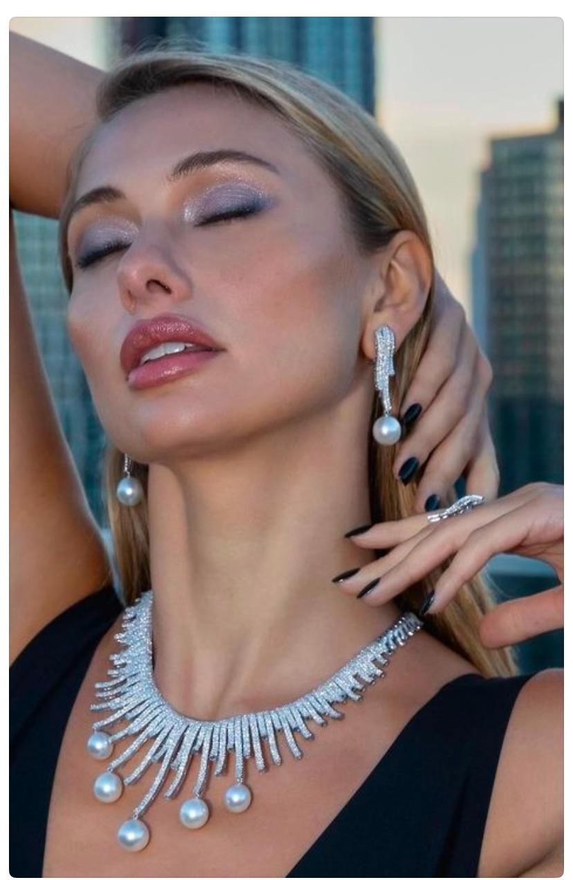 GIT Certified South Sea Pearls  2.80 Ct Diamonds 18K Gold Earrings For Sale 1