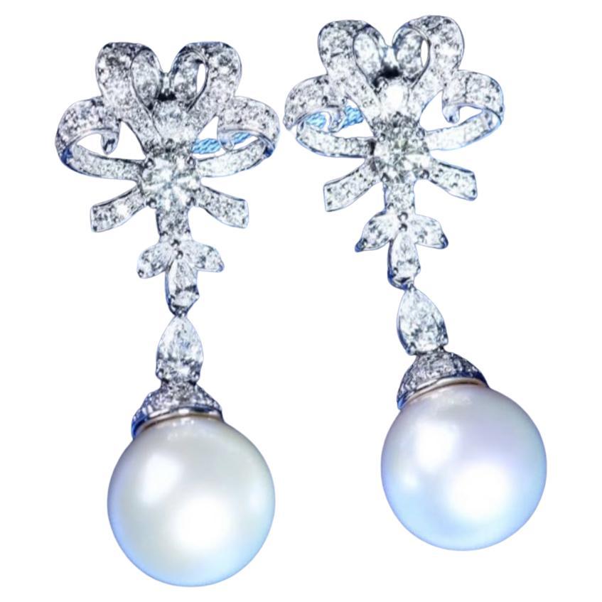 Orecchini in oro 18 carati con perle dei mari del sud certificate GIT e 3,40 carati di diamanti