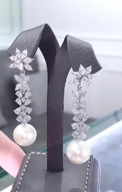 18K Gold South Sea Pearl & Diamonds Earrings
