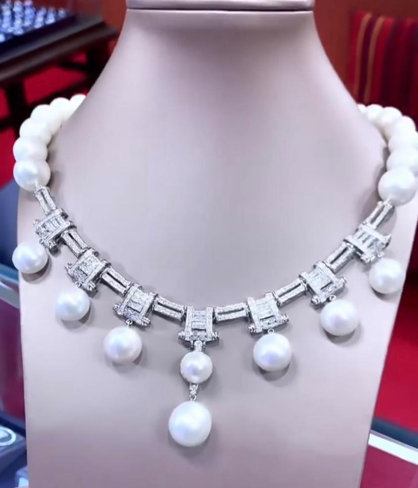 Women's or Men's GIT Certified South Sea Pearls  4.70 Ct Diamonds 18K Gold Art Deco Necklace  For Sale