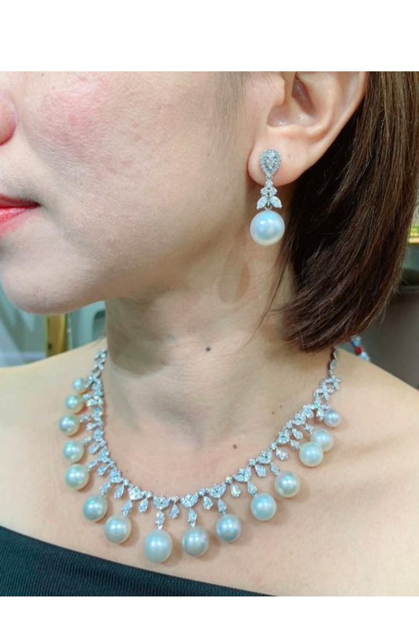Collana in oro 18 carati con perle dei mari del sud certificate GIT e 6,50 carati di diamanti in vendita 3