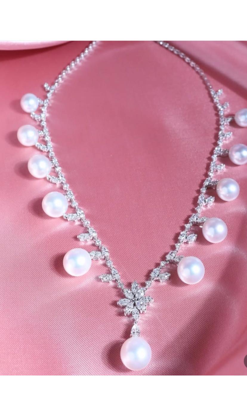 GIT Perles des mers du Sud certifiées 7.40 Ct Diamants Collier en or 18K en vente 7