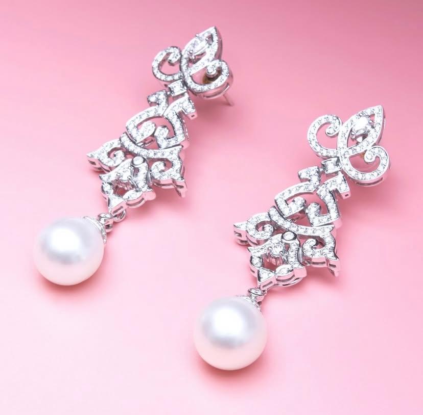 Art Deco-Ohrringe, GIT-zertifizierte Südseeperlen Diamanten 18K Gold (Rundschliff) im Angebot