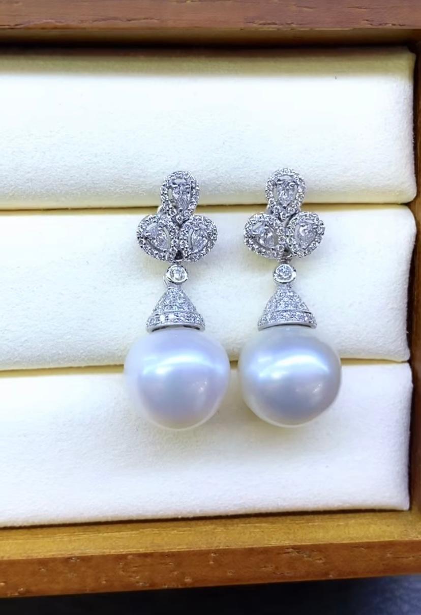 Round Cut GIT Certified South Sea Pearls  Diamonds 18K Gold Earrings For Sale