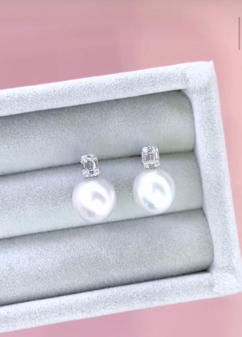 Round Cut GIT Certified South Sea Pearls Diamonds 18k Gold Earrings For Sale