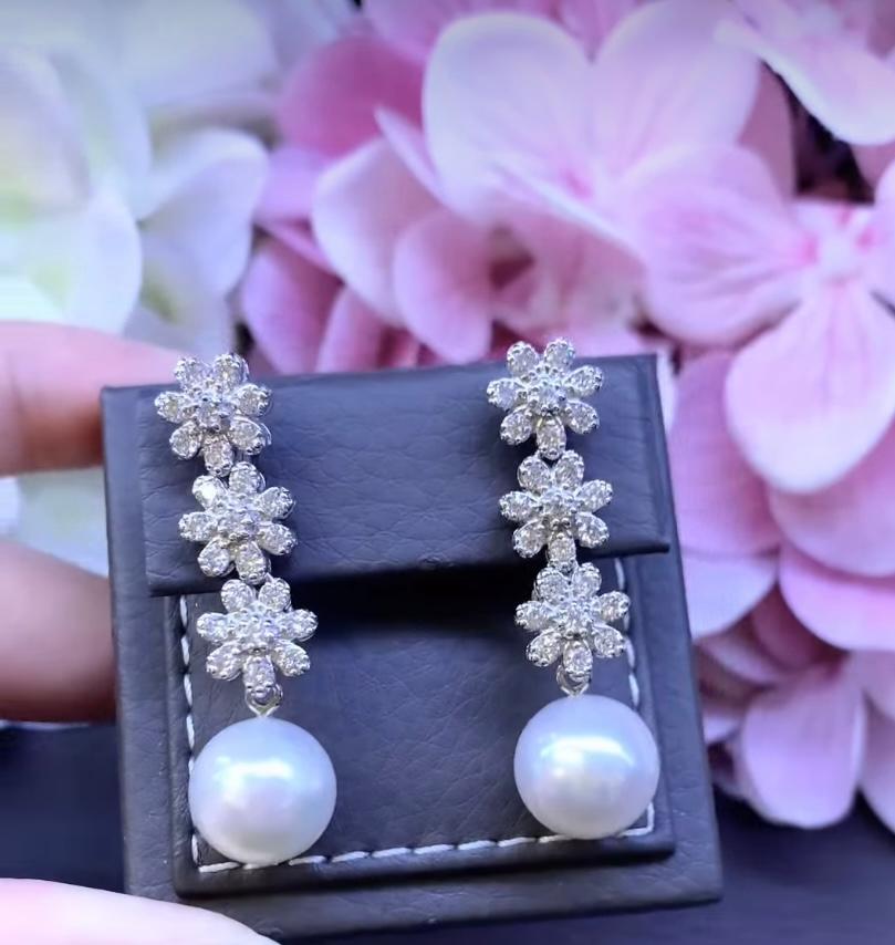Women's GIT Certified South Sea Pearls  Diamonds 18K Gold Flowers Earrings For Sale