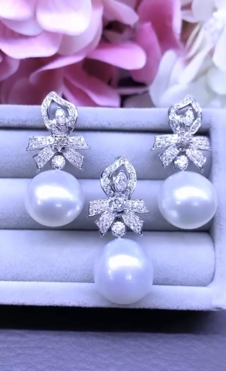 GIT Zertifizierte Südseeperlen Diamanten 18K Gold Set (Rundschliff) im Angebot