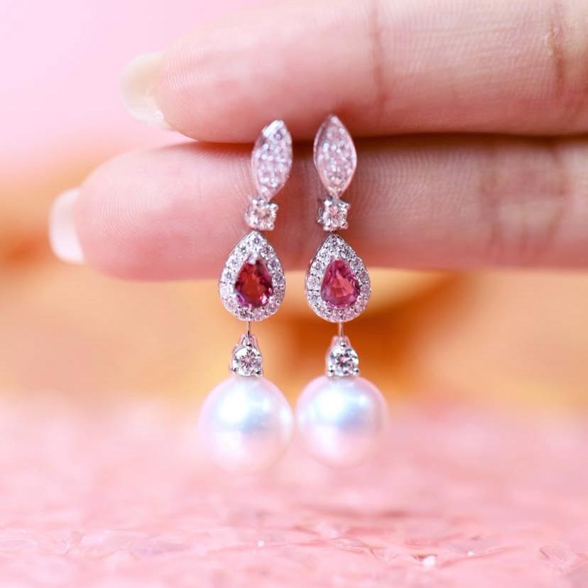 Taille mixte GIT Certified South Sea Pearls Rubies Diamonds 18K Gold Earrings en vente