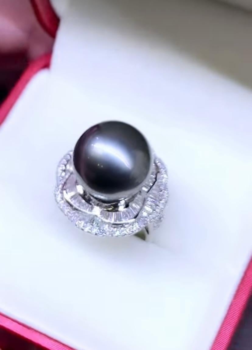 Round Cut GIT Certified Tahitian Pearl Diamonds 18K Gold Ring For Sale